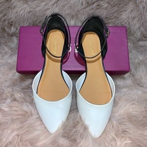 🌱 Vegan Friendly Black and White flats